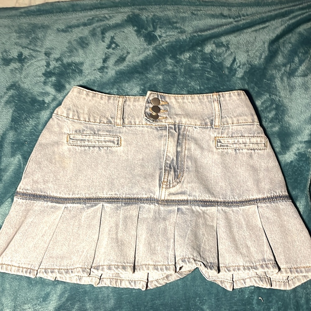 Light wash mini skirt, flowy.